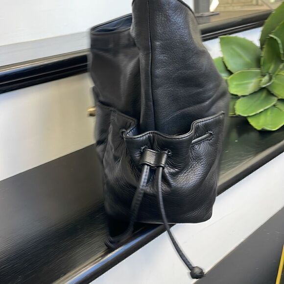 Genuine leather shoulder handbag purse black like new soft luxurious classic - Picture 5 of 10